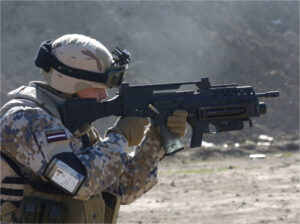 M16構え方