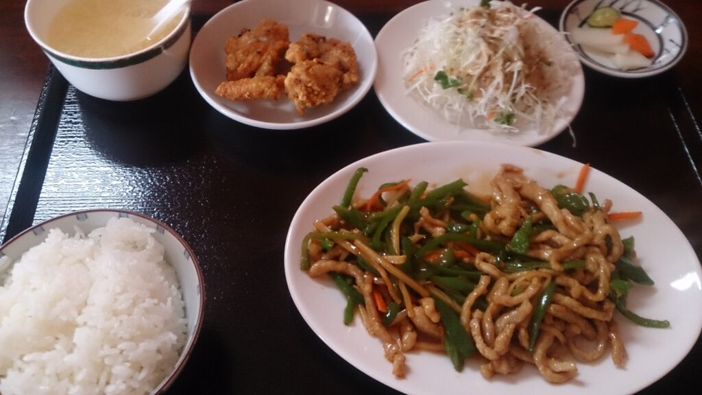 華縁青椒肉絲定食