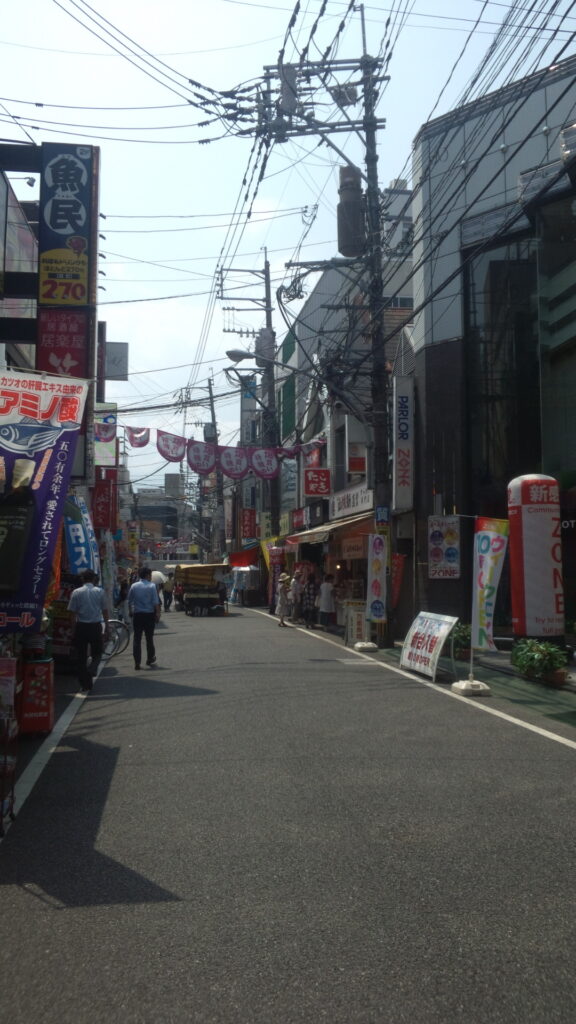 西新朝美前