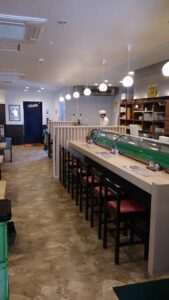まとい寿司店内