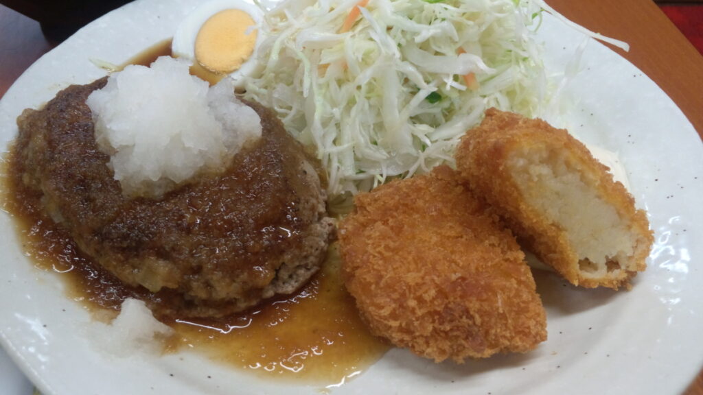 エプロンママハンバーグアップ