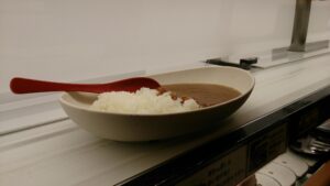 シャリカレー運搬